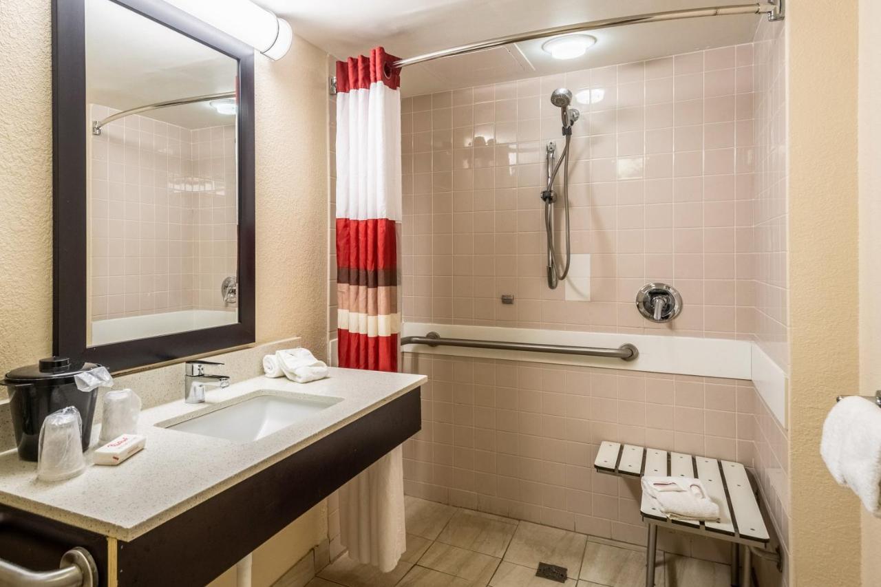 Red Roof Inn Tampa Bay - St. Petersburg Kültér fotó